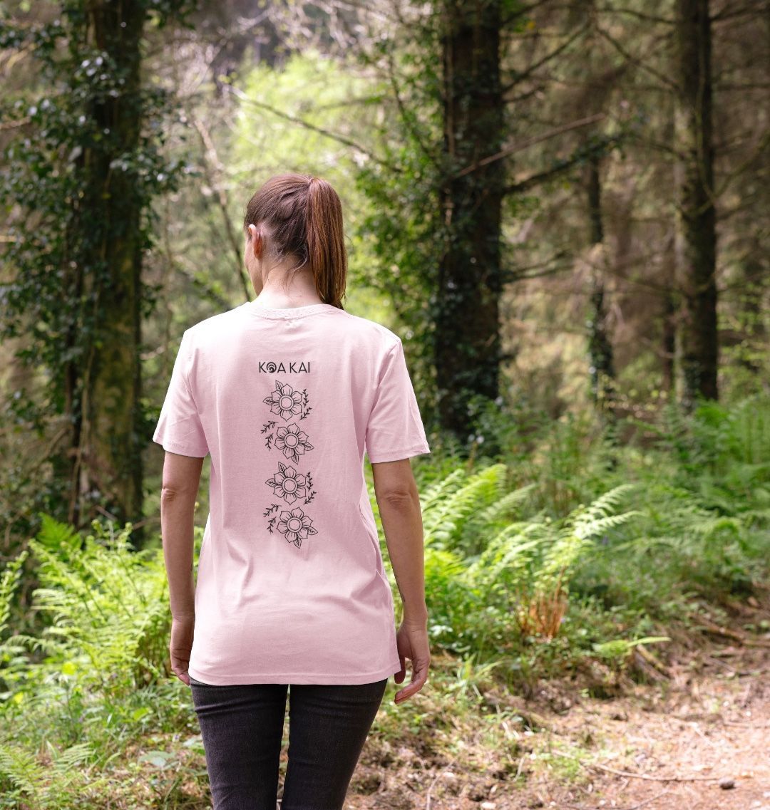 Woman’s pink tee